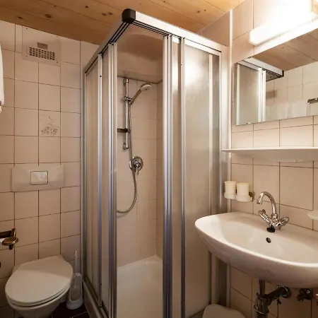 Bauernhof Niederfilzboden * 菲伯布伦